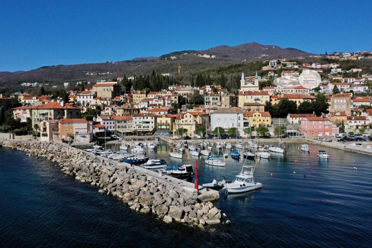 Apartments Komel II Opatija Eksteriør bilde